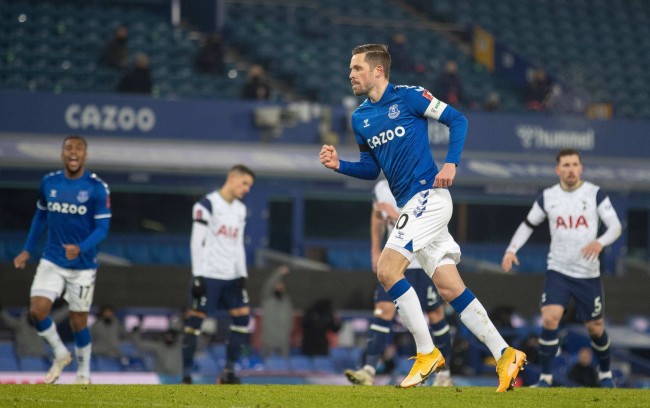 皮奥利在社 皮奥利在社